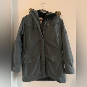 FJALLRAVEN NUUK PARKA WOMEN'S - Medium